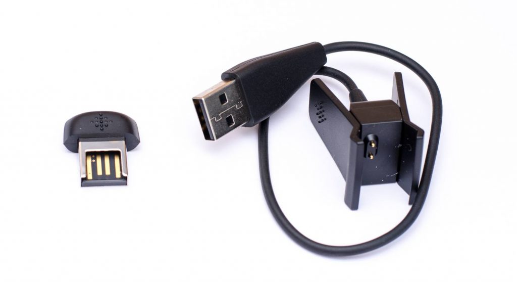 Fitbit Alta - Ladeklemme und USB-Dongle