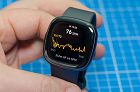 Titelbild des Artikels: Fitbit Sense 2 im Test – Bei Gesundheit top, als Smartwatch mau