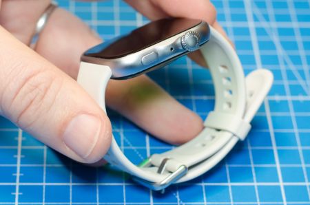 Schmales Design der Watch Fit 5