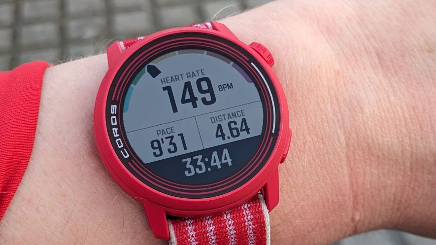 Data page showing heart rate and heart rate zone on the Pace 3