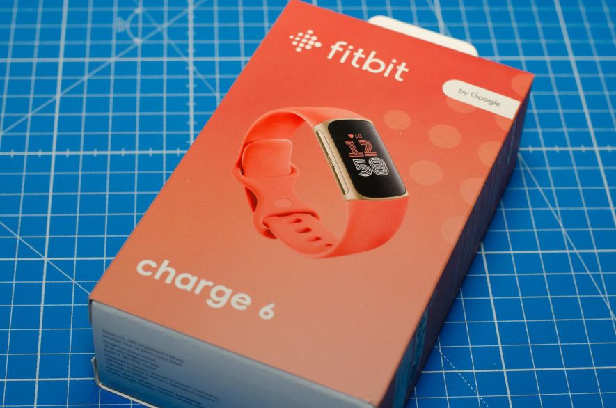 Verpackung der Fitbit Charge 6