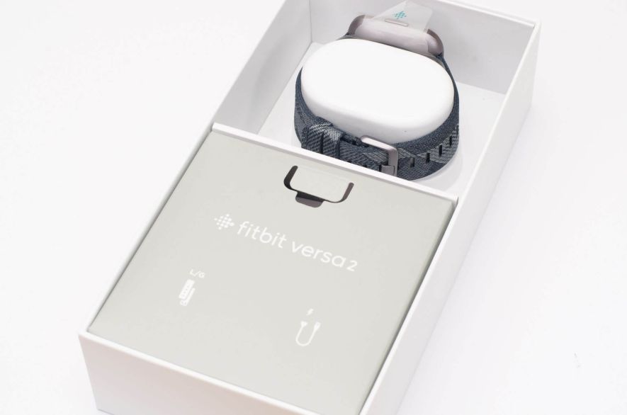 Fitbit Versa 2 – Verpackungsinhalt