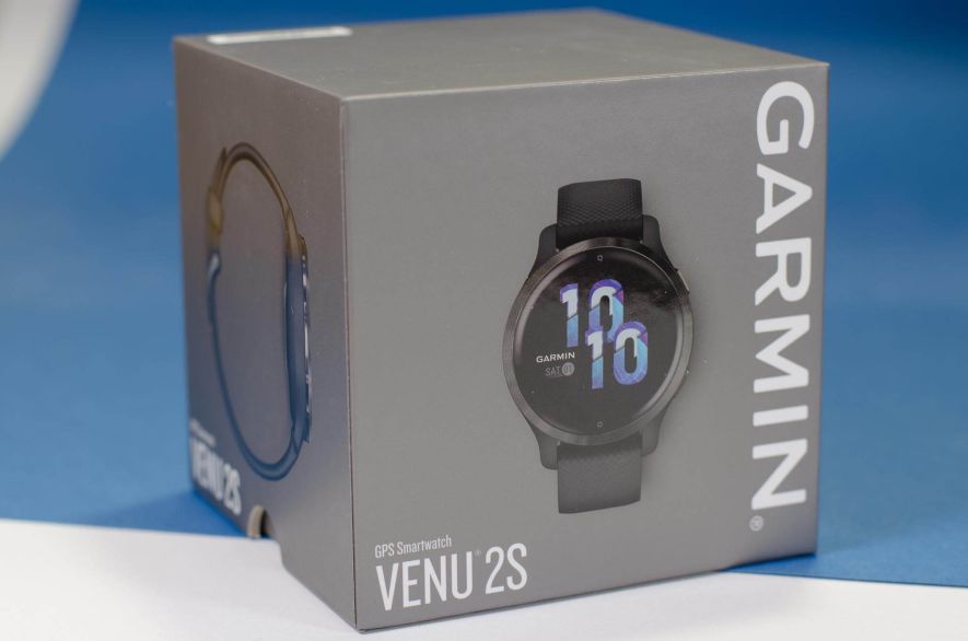 Verpackung der Garmin Venu 2S