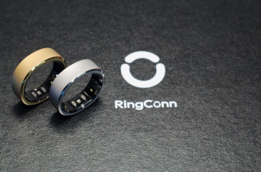 RingConn Smart Ring in Moonlit Silver and Pale Gold