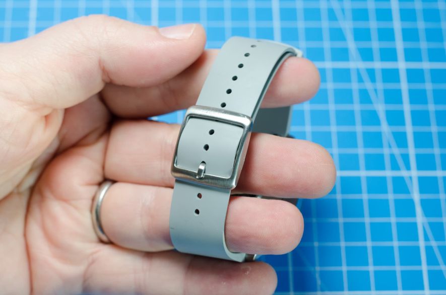 Flourelastomer-Armband in Grau Flourelastomer-Armband in Grau