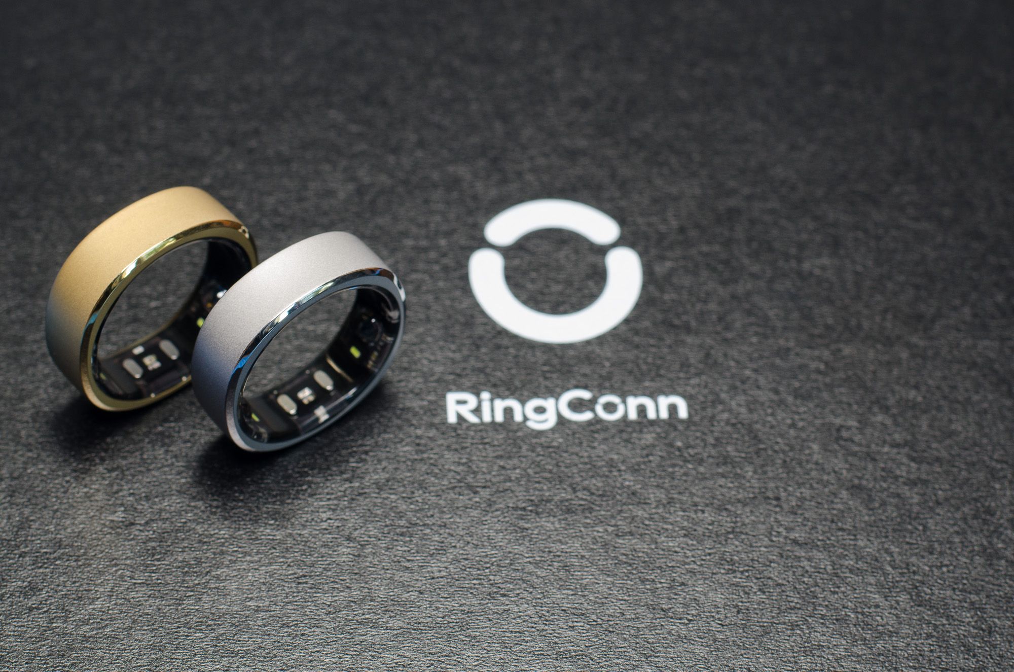 RingConn smart ring with blood oxygen level monitor and seven-day
