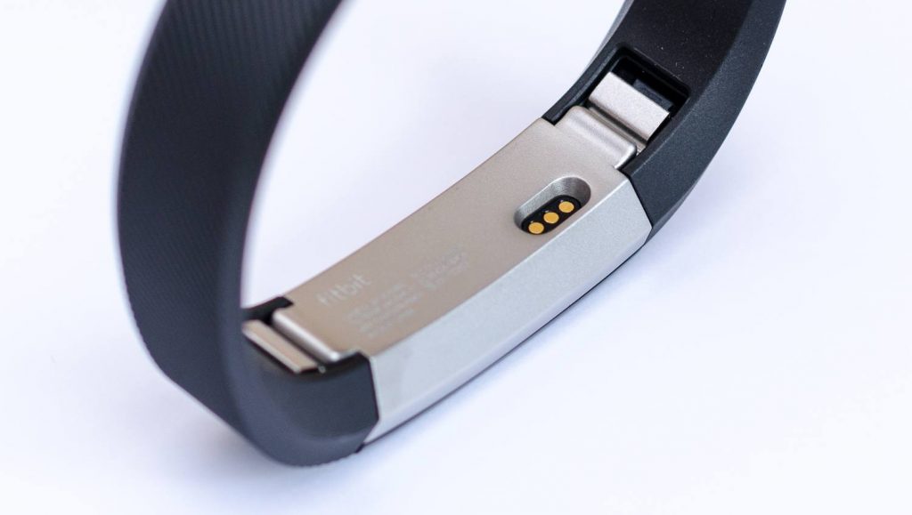 Fitbit Alta - Anschluss Ladekabel