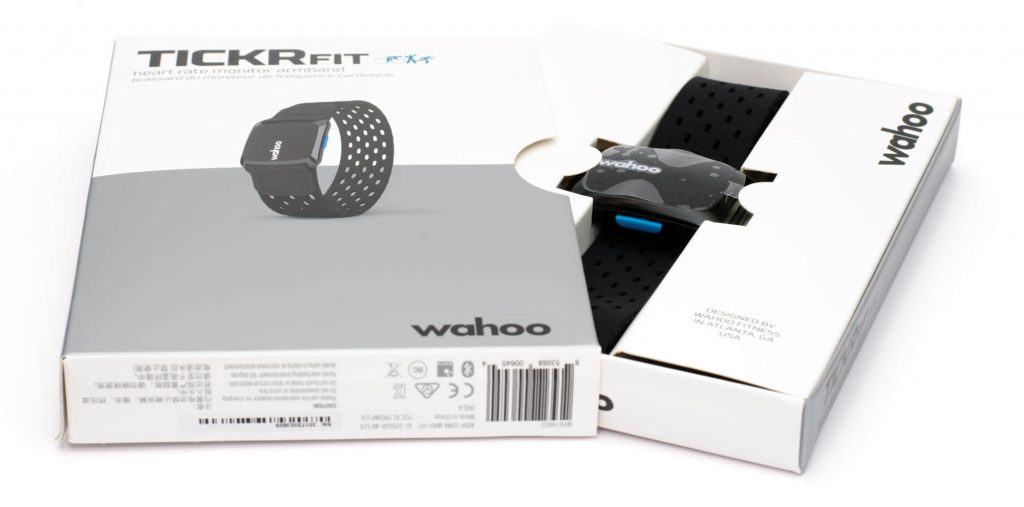 Geöffnete Verpackung des Wahoo TICKR FIT