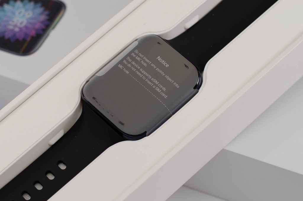 Oppo Watch - Smartwatch in der Verpackung