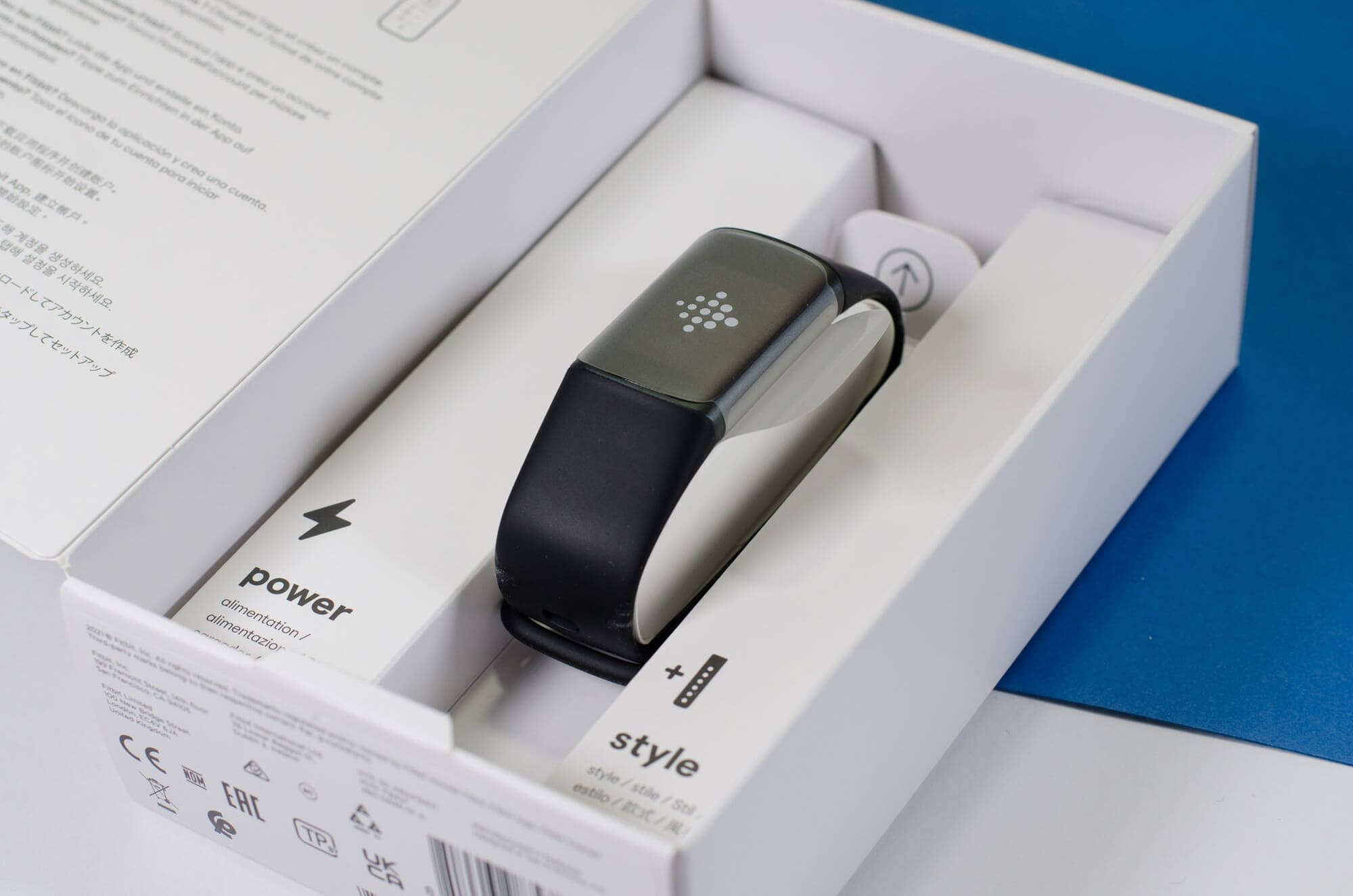 Fitbit Charge 5