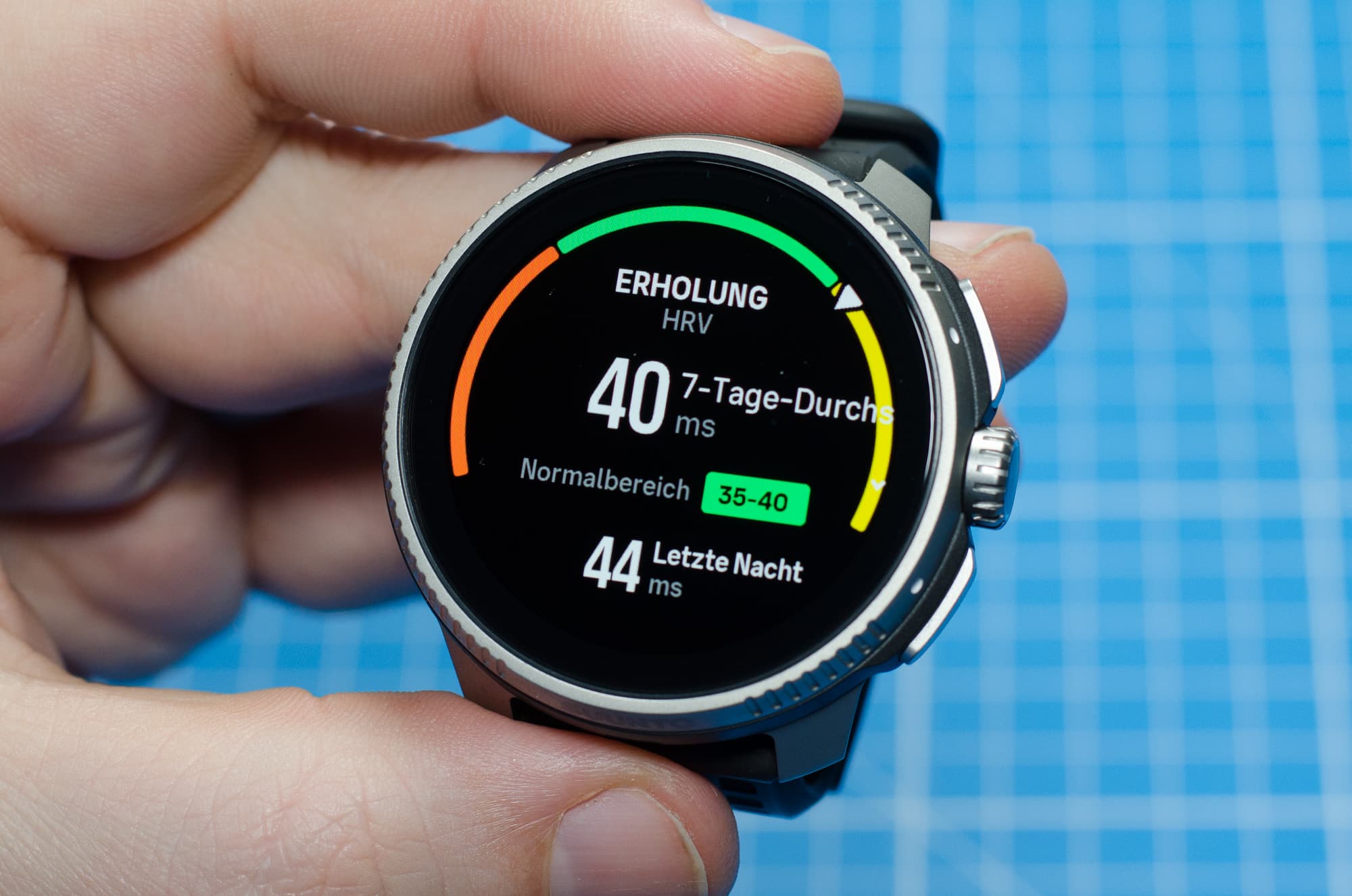 Suunto Race mit Anzeige des HRV-Widgets